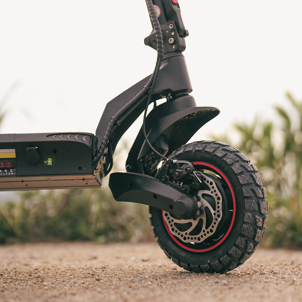 Conquer Any Terrain with 10" Tubeless Tyres